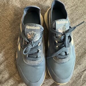 Reebok Classic Blue Lace-Up Shoes